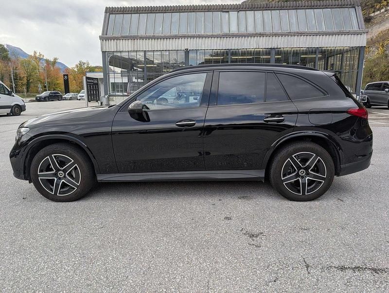 Gebraucht Mercedes GLC300e 335 PS (246 kW) 2024 SUV