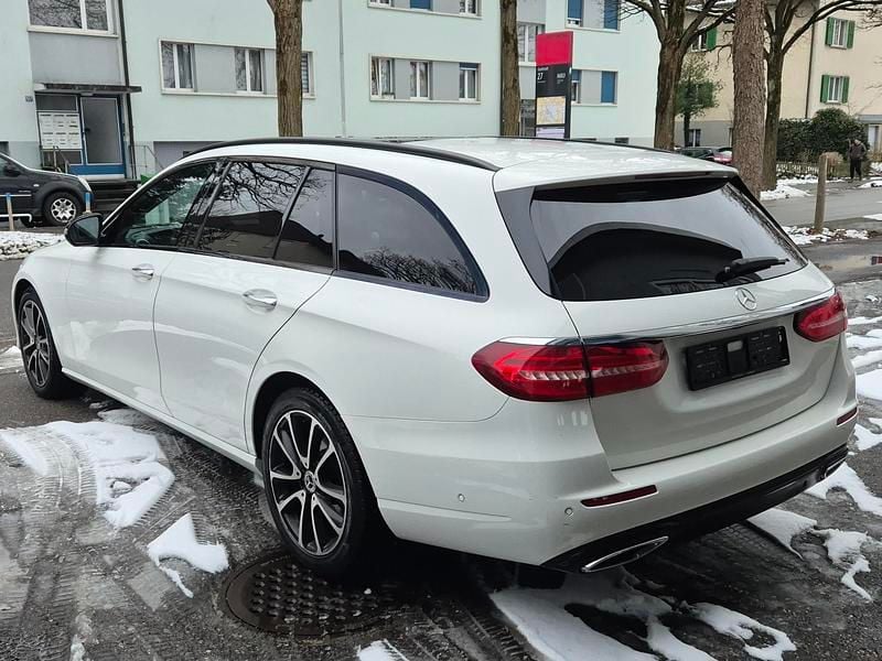 Gebraucht Mercedes E220 Avantgarde 194 PS (142 kW) 2020