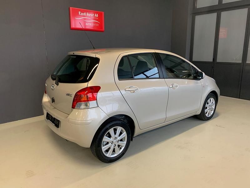 Gebraucht Toyota Yaris Sol 100 PS (73 kW) 2009
