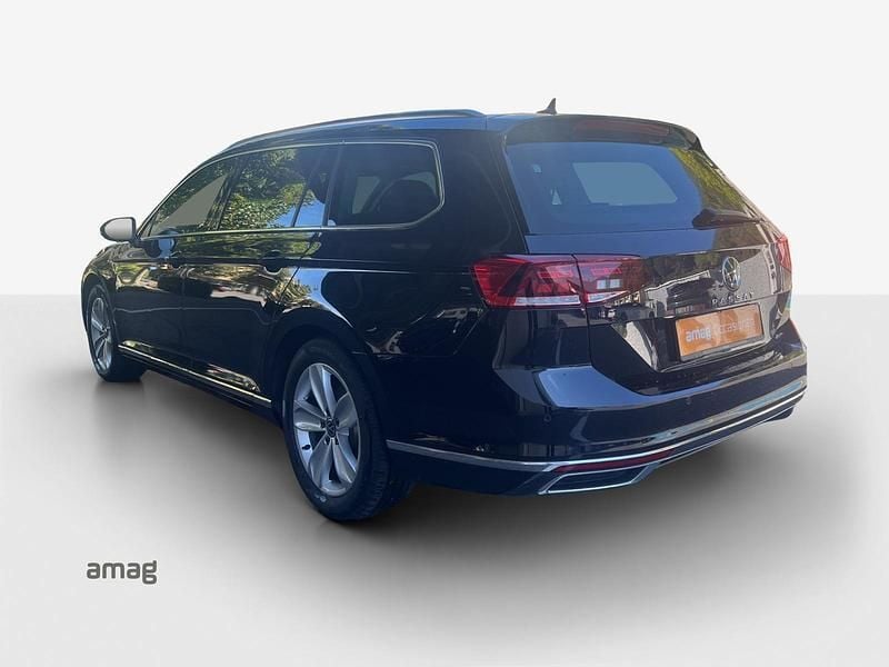 Gebraucht VW Passat Elegance 200 PS (147 kW) 2023 Deepblack perleffekt Kombi