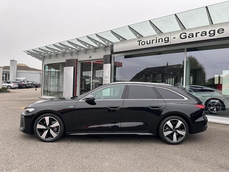 Gebraucht Audi A5 Ambiente 204 PS (150 kW) 2025 Schwarz Coupé