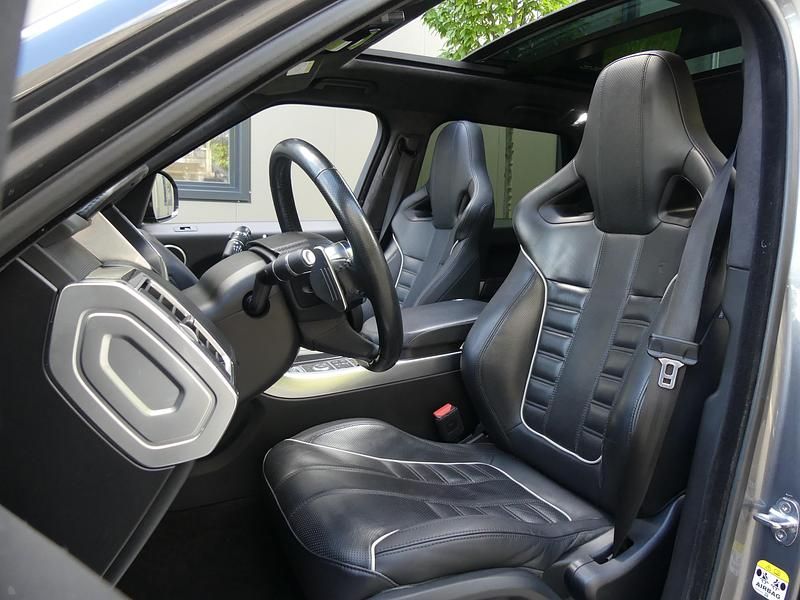 Gebraucht Land Rover Range Rover Sport SVR 550 PS (404 kW) 2016 SUV