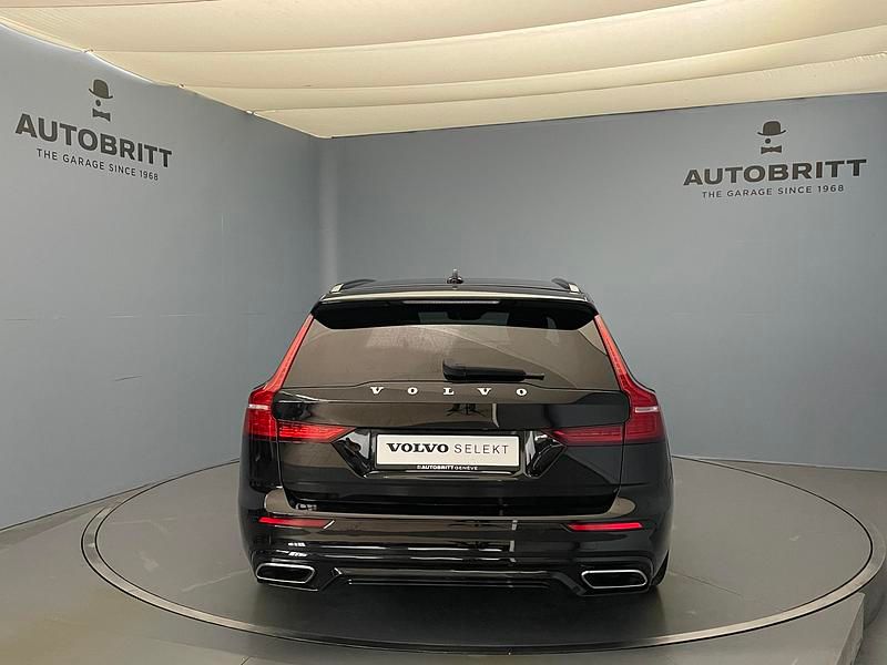 Gebraucht Volvo V60 R-Design 190 PS (139 kW) 2020 Kombi