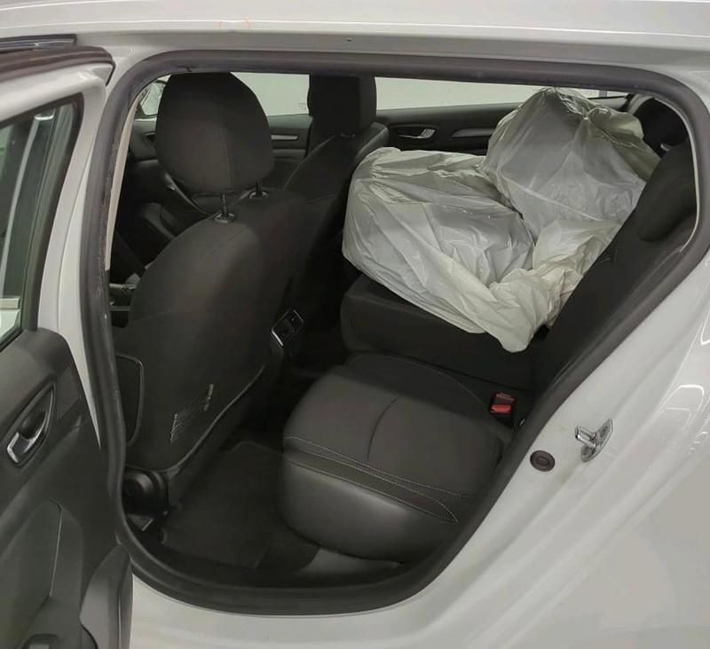 Gebraucht Renault Mégane IV Intens 115 PS (84 kW) 2021