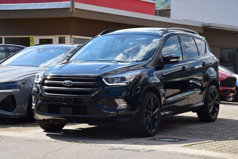 Gebraucht 2018 Ford Kuga ST-Line SUV | CHF 17’900 (Etwas zu teuer) - Bild 1/4