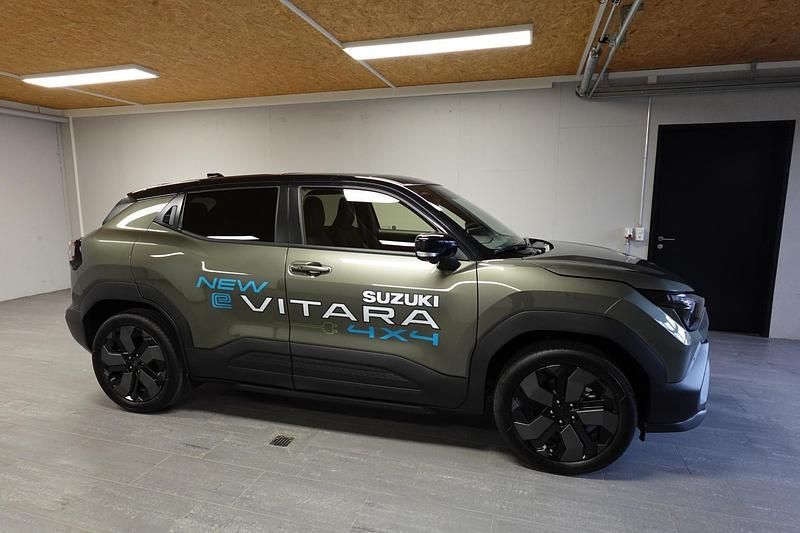 Neu Suzuki Vitara 135 kW (184 PS) 2025 Grün SUV