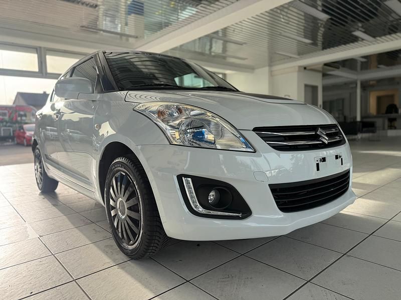 Gebraucht Suzuki Swift 90 PS (66 kW) 2015 Kleinwagen