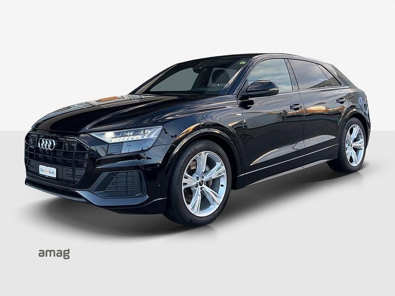 Gebraucht Audi Q8 Ambiente 286 PS (210 kW) 2022 Mythosschwarz metallic SUV