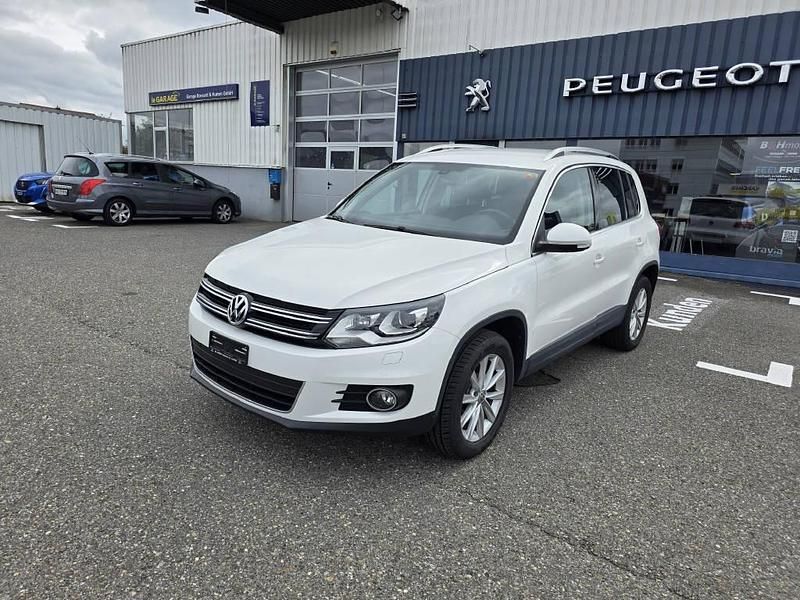Gebraucht VW Tiguan Sportline 140 PS (102 kW) 2013 Weiss SUV
