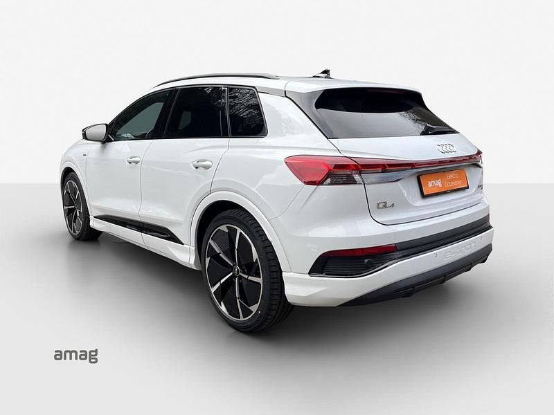 Gebraucht Audi Q4 e-tron Ambiente 219 kW (299 PS) 2022 Gletscherweiss metallic SUV