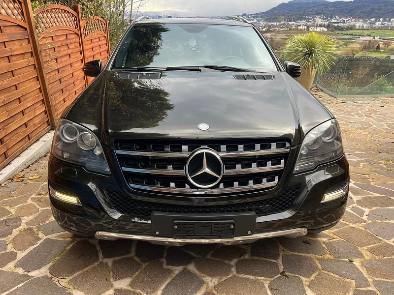 Gebraucht Mercedes ML300 204 PS (150 kW) 2011 SUV