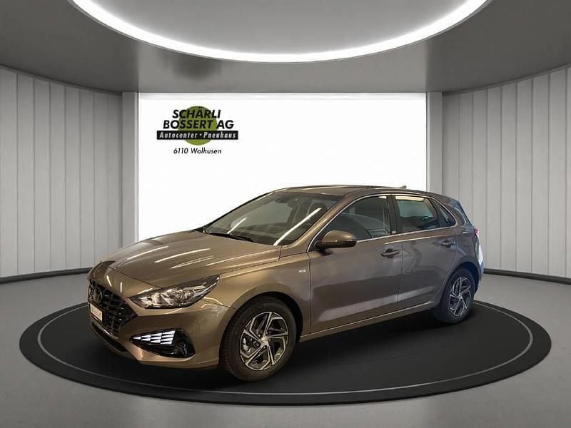 Grau Gebraucht 2023 Hyundai i30 Limousine | CHF 22’900 (Superpreis) - Bild 1/4