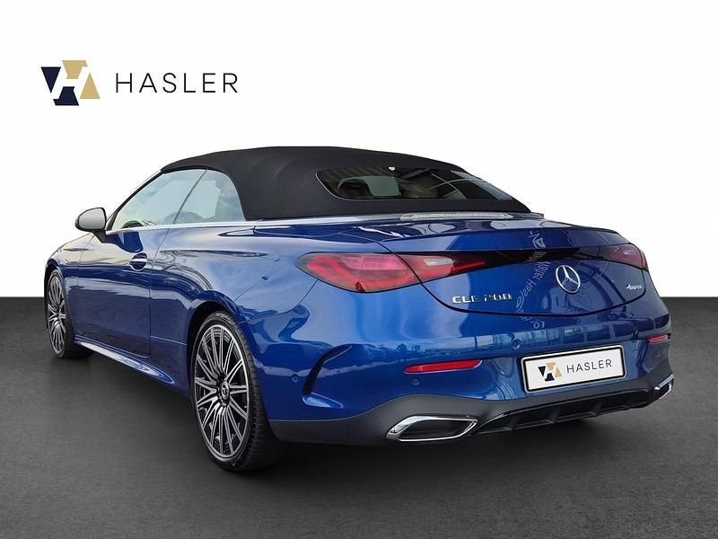 Gebraucht Mercedes CLE200 204 PS (150 kW) 2025 Blau Cabrio