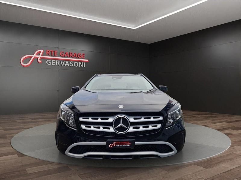 Gebraucht Mercedes GLA200 Style 136 PS (100 kW) 2019 SUV