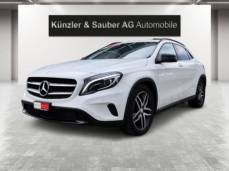 Gebraucht 2016 Mercedes GLA200 Night SUV | CHF 14’800 - Bild 1/4