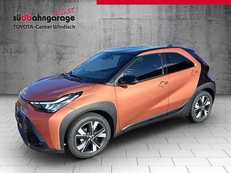 Neu Toyota Aygo X Trend 116 PS (85 kW) 2026 Bronze SUV