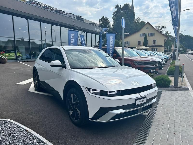Neu Hyundai Ioniq 167 kW (228 PS) 2025 Weiss Kleinwagen