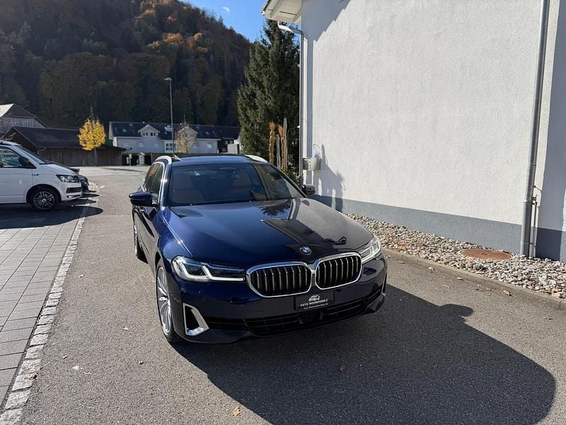 Gebraucht 2024 BMW 530 Luxury Line Kombi | CHF 36’990 (Guter Preis) - Bild 1/4