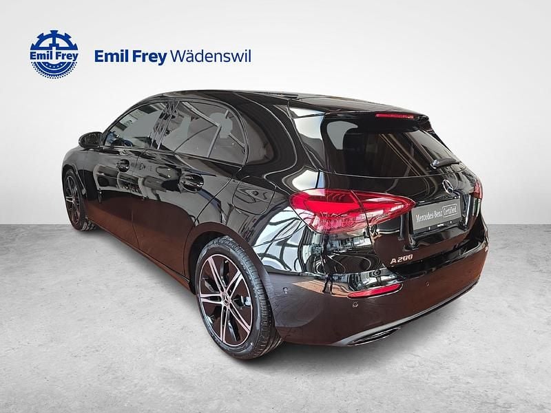 Gebraucht Mercedes A200 Night 177 PS (130 kW) 2025 Schwarz Limousine