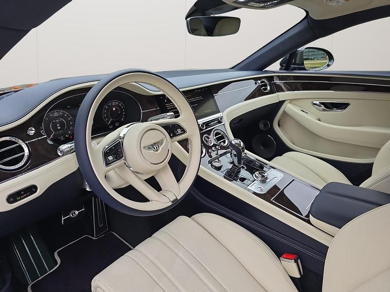 Neu Bentley Continental 680 PS (500 kW) 2025 Schwarz Coupé