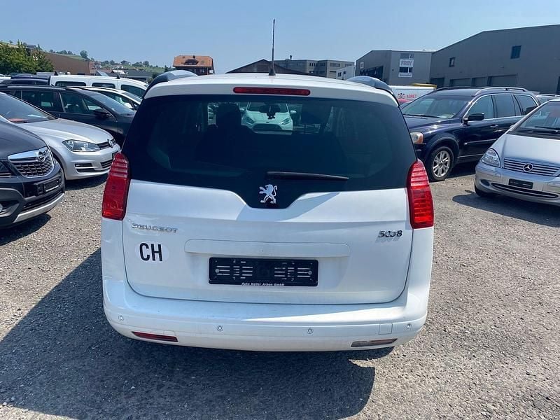 Gebraucht Peugeot 5008 156 PS (114 kW) 2012 Van / Kleinbus