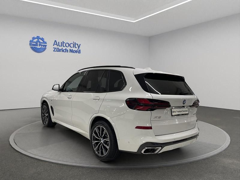 Gebraucht BMW X5 Comfort Edition 489 PS (359 kW) 2024 Weiss SUV