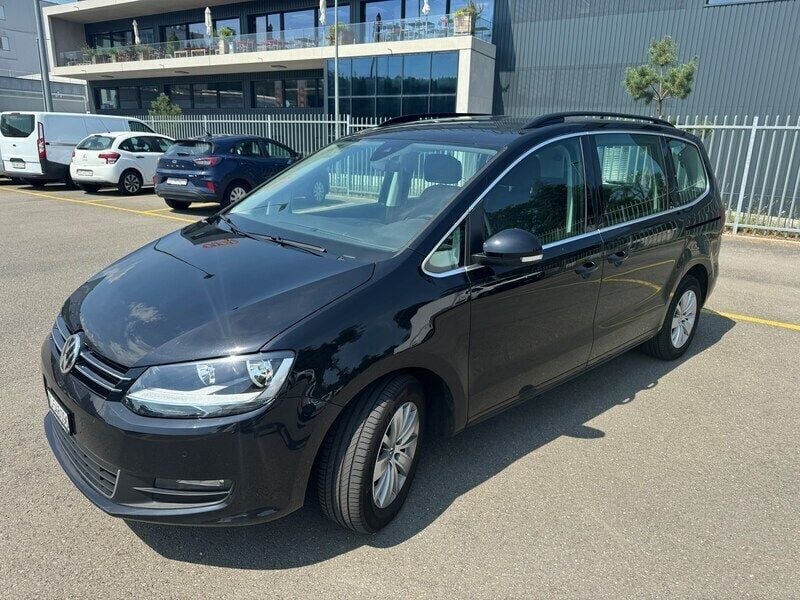 Gebraucht VW Sharan Comfortline 150 PS (110 kW) 2020 Van / Kleinbus