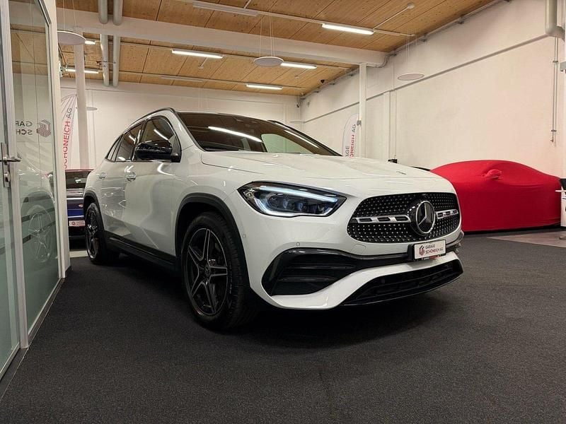 Gebraucht Mercedes GLA200 AMG line 163 PS (119 kW) 2023 Weiss SUV