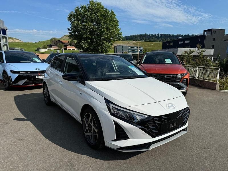 Gebraucht Hyundai i20 120 PS (88 kW) 2024 Weiss Kleinwagen