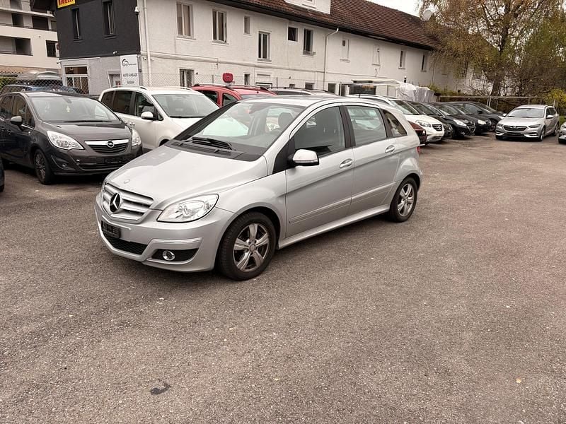 Gebraucht 2011 Mercedes B200 Van / Kleinbus | CHF 5’390 - Bild 1/4