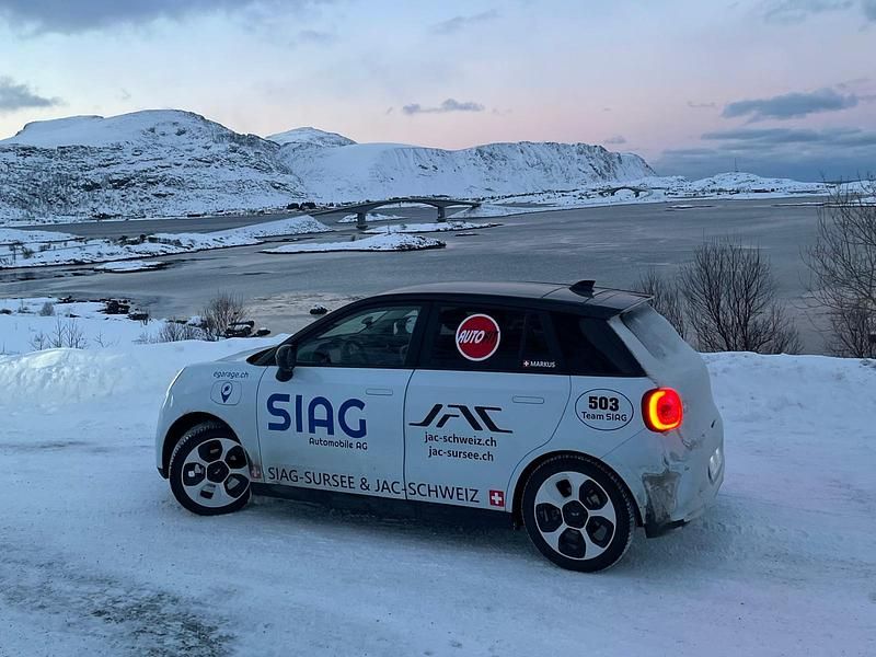 Gebraucht JAC E30X 100 kW (136 PS) 2025 Weiss Kleinwagen