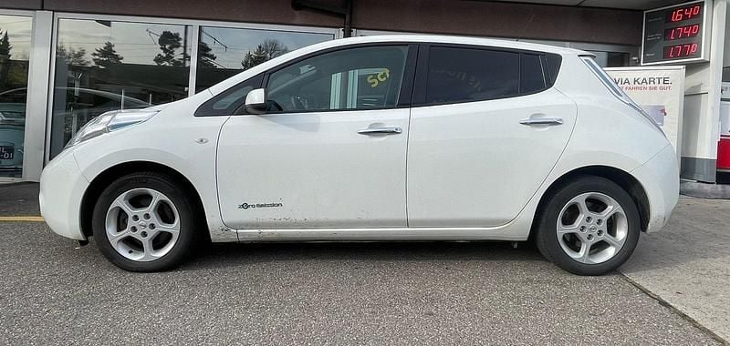 Gebraucht 2016 Nissan Leaf Tekna Kleinwagen | CHF 3’899 - Bild 1/4
