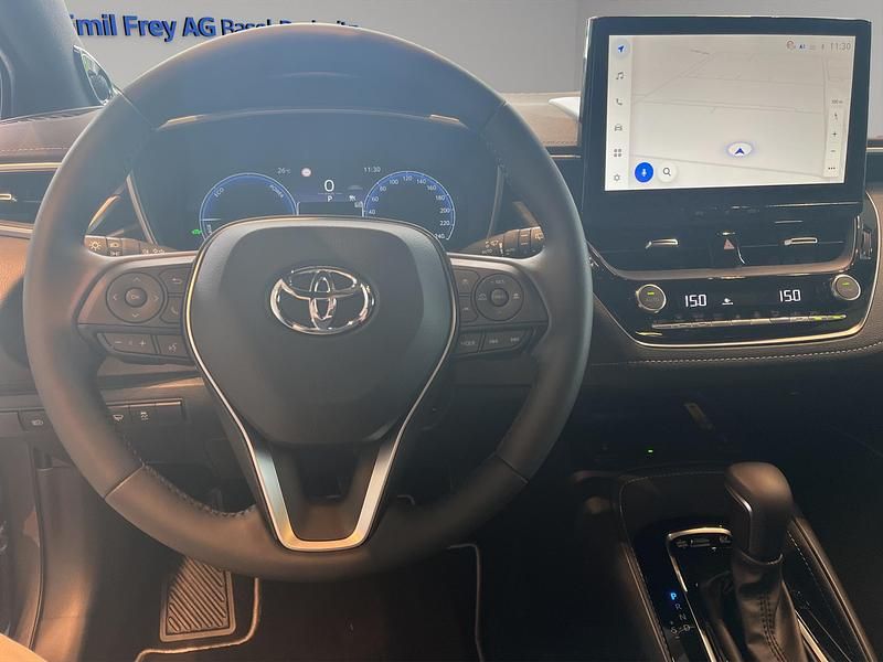 Neu Toyota Corolla Premium 178 PS (130 kW) 2025 Grau Limousine