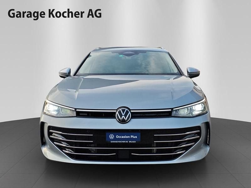 Gebraucht VW Passat Elegance 266 PS (195 kW) 2024 Silber Kombi