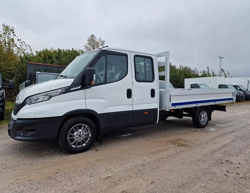 Neu Iveco Daily 180 PS (132 kW) 2026 Limousine