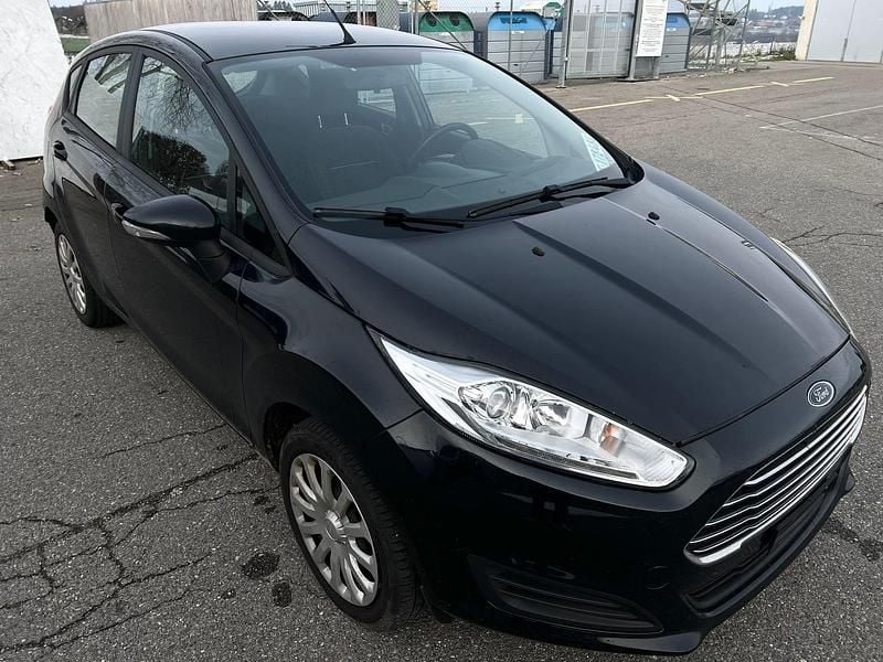 Gebraucht 2015 Ford Fiesta Titanium | CHF 3’590 (Fairer Preis) - Bild 1/4