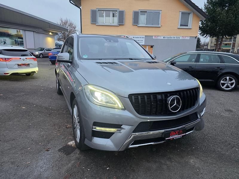 Gebraucht Mercedes ML350 258 PS (189 kW) 2012 SUV