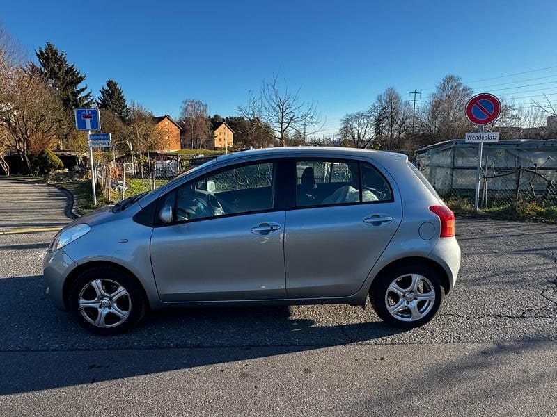Gebraucht Toyota Yaris Style 69 PS (50 kW) 2008