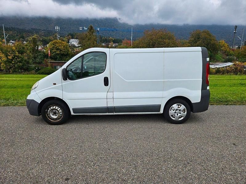 Gebraucht Opel Vivaro 114 PS (83 kW) 2012 Van / Kleinbus