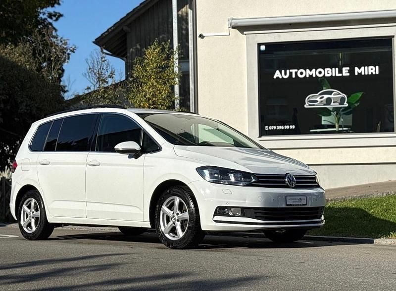 Gebraucht VW Touran Trendline 150 PS (110 kW) 2016 Van / Kleinbus