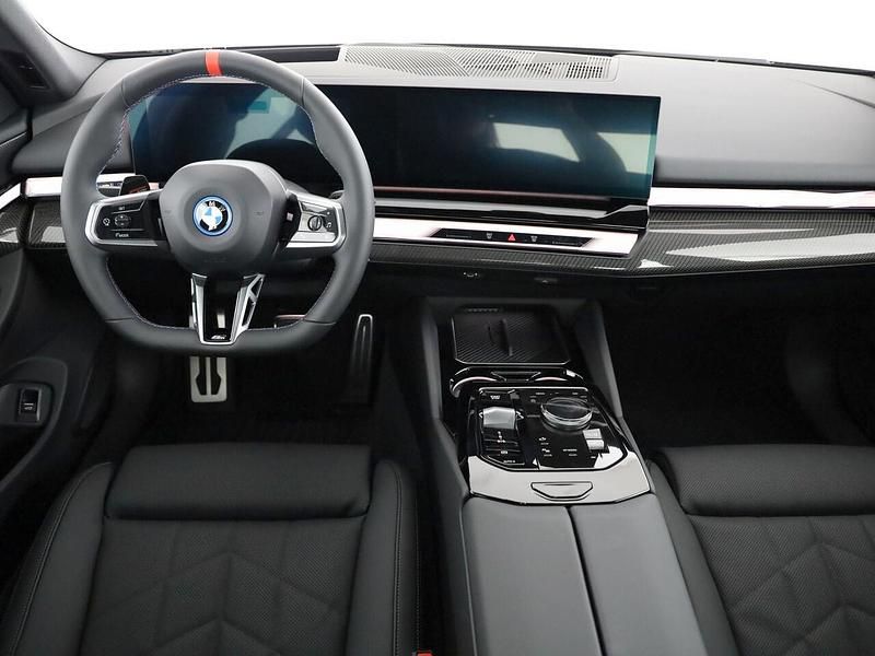 Gebraucht BMW i5 M Sport 442 kW (601 PS) 2024 Grau Limousine