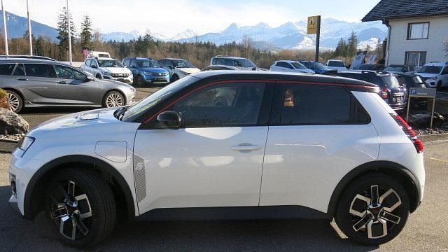 Gebraucht 2024 Renault 5 E-Tech Komfort Limousine | CHF 36’000 (Etwas zu teuer) - Bild 1/4