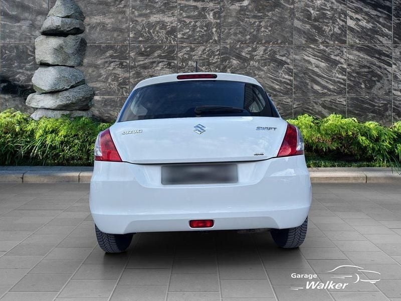 Gebraucht Suzuki Swift 90 PS (66 kW) 2016 Kleinwagen