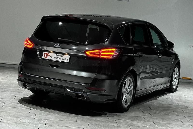 Gebraucht Ford S-MAX Titanium 240 PS (176 kW) 2015 Grau Van / Kleinbus