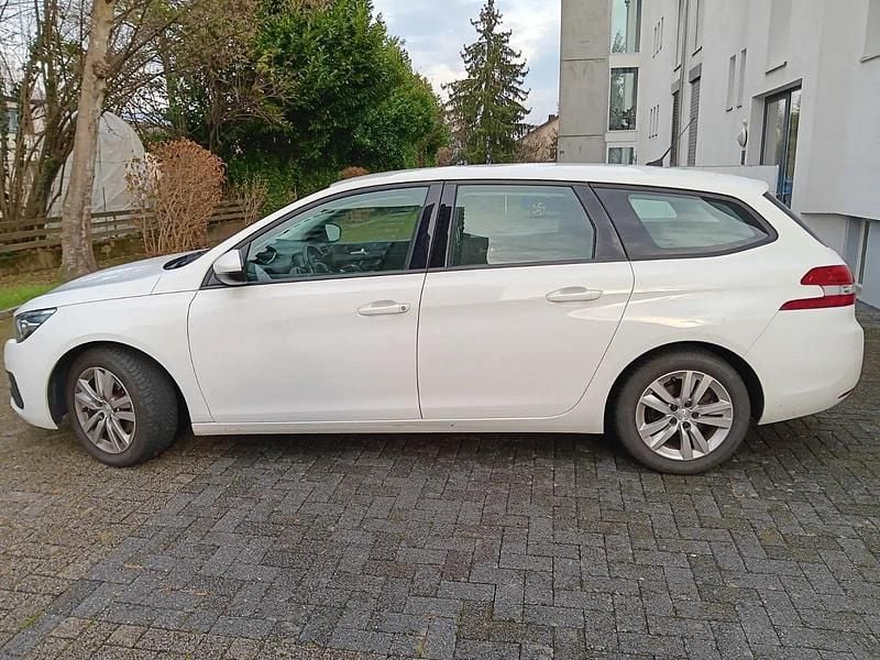 Gebraucht Peugeot 308 SW Allure 130 PS (95 kW) 2020 Kombi