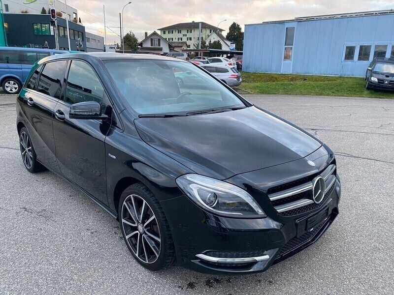 Gebraucht Mercedes B200 Active 156 PS (114 kW) 2012 Van / Kleinbus