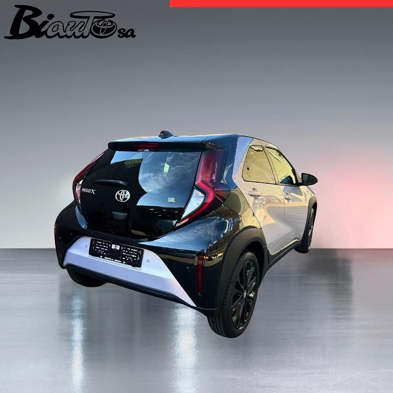 Gebraucht Toyota Aygo X Edition 72 PS (52 kW) 2024 Silber SUV