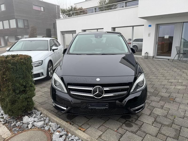 Gebraucht 2013 Mercedes B200 Van / Kleinbus | CHF 8’900 (Guter Preis) - Bild 1/4
