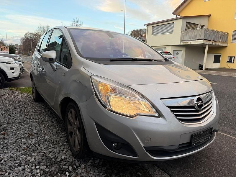 Gebraucht Opel Meriva Cosmo 100 PS (73 kW) 2010 Van / Kleinbus