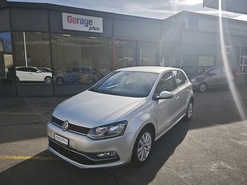 Gebraucht VW Polo Comfortline 90 PS (66 kW) 2015